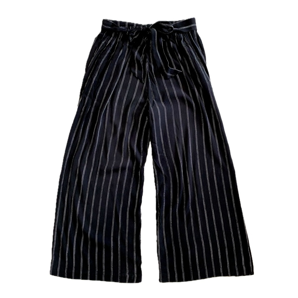 Aritzia Wilfred Black Pinstripe Wide Leg Cropped Trousers Size M Belted Pants - Picture 3 of 13